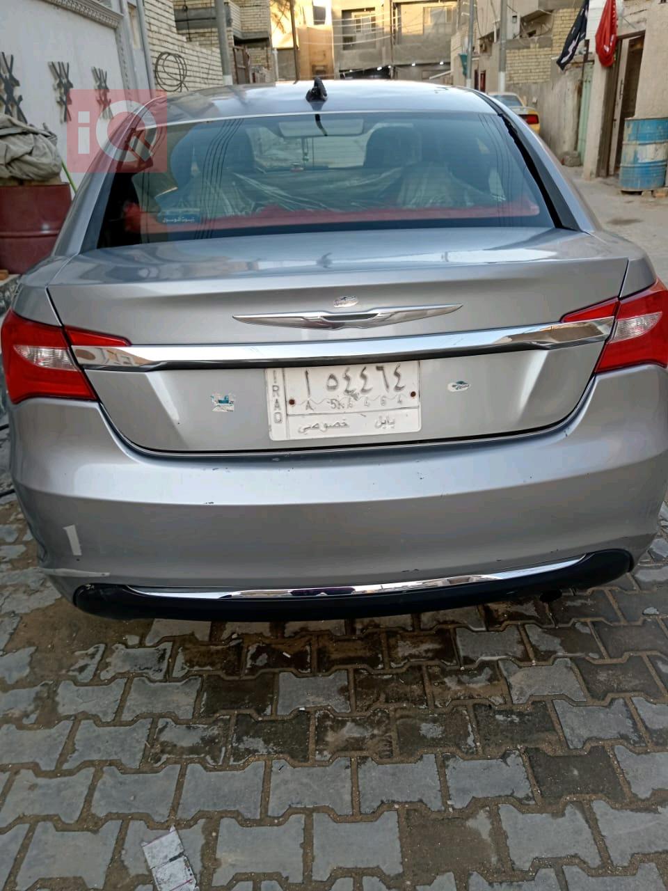 كرايسلر 200